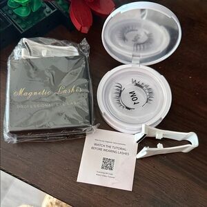 Magnetic Lashes with Applicator set of 2
